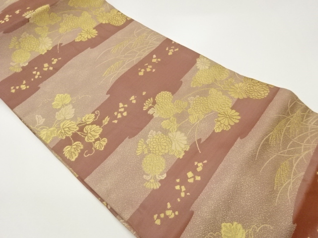 変わり横段に草花模様織出し名古屋帯